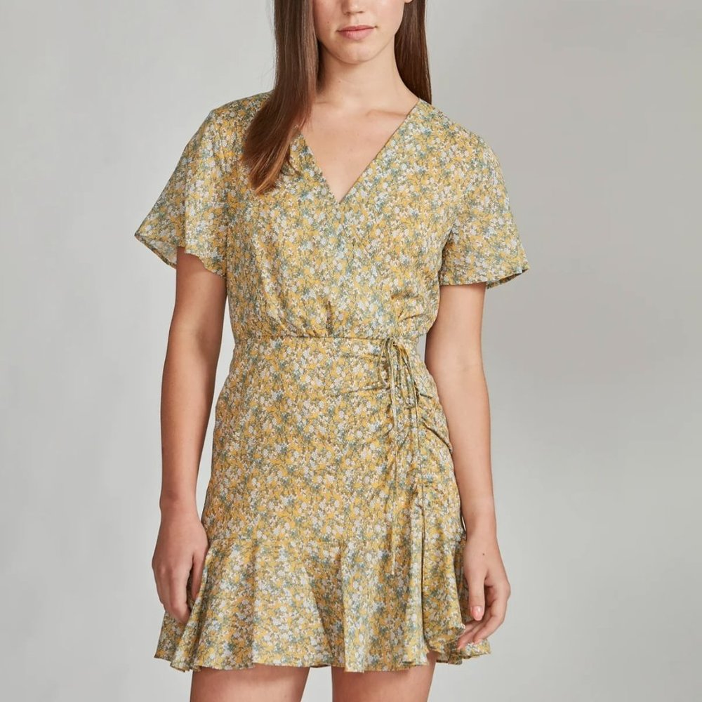 NWT BB Dakota for Steve Madden Yellow Floral, Wrap Dress